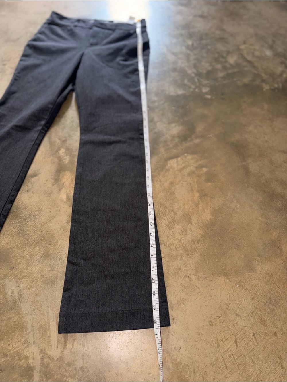 NWT Old Navy High Rise Pixie Flare Dress Pants Gray Size 4 Secret Smooth - Picture 5 of 9